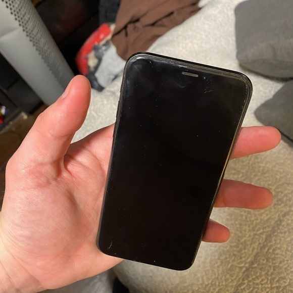 Apple iPhone XS 256GB Gray Unlocked - Picture 3 of 8